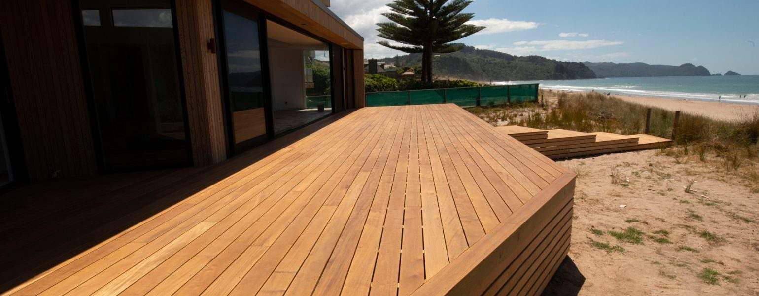 A sea-side deck, finished in 140 x 19 Vitex Decking